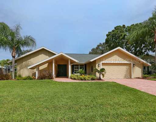 122 Yacht Harbor Dr., Osprey, FL 34229