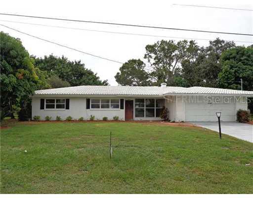 2836 Pinecrest St., Sarasota, FL 34239