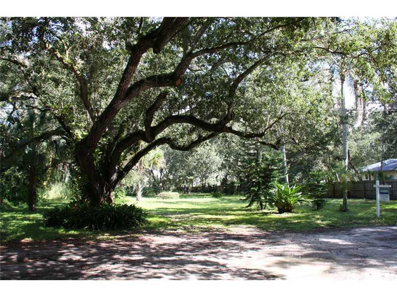 3307 51st St., Sarasota, FL 34235