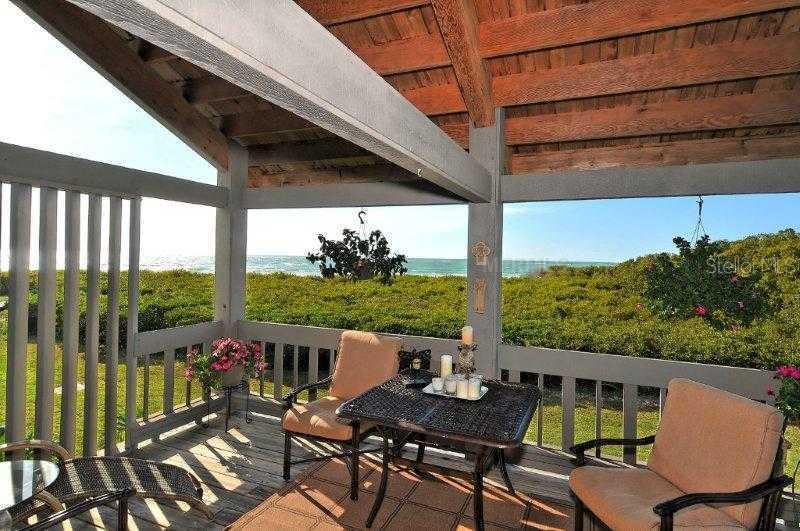 280 N Shore Rd. #9, Longboat Key, FL 34228