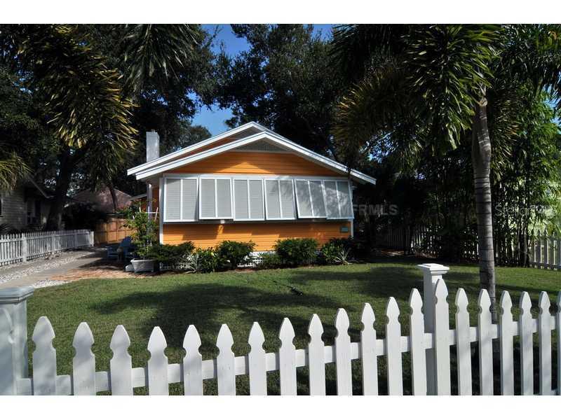 1637 7th St., Sarasota, FL 34236