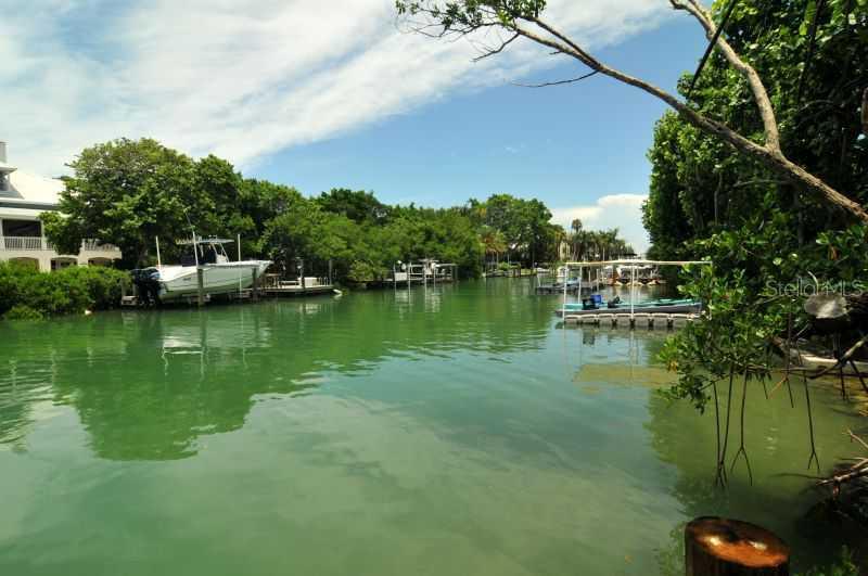 3482 Flamingo Ave., Sarasota, FL 34242