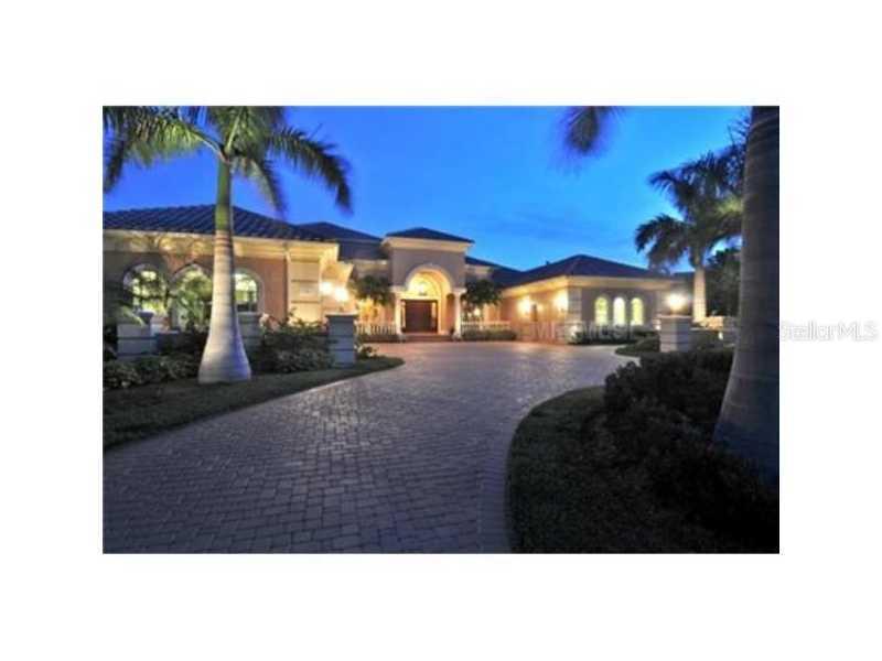 7320 Barclay Ct., University Park, FL 34201