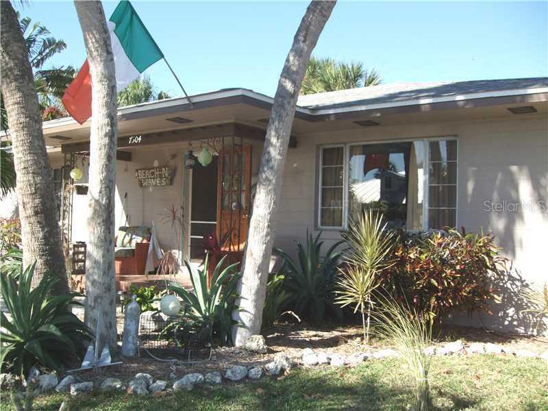 7504 Palm Dr. #A & B, Holmes Beach, FL 34217