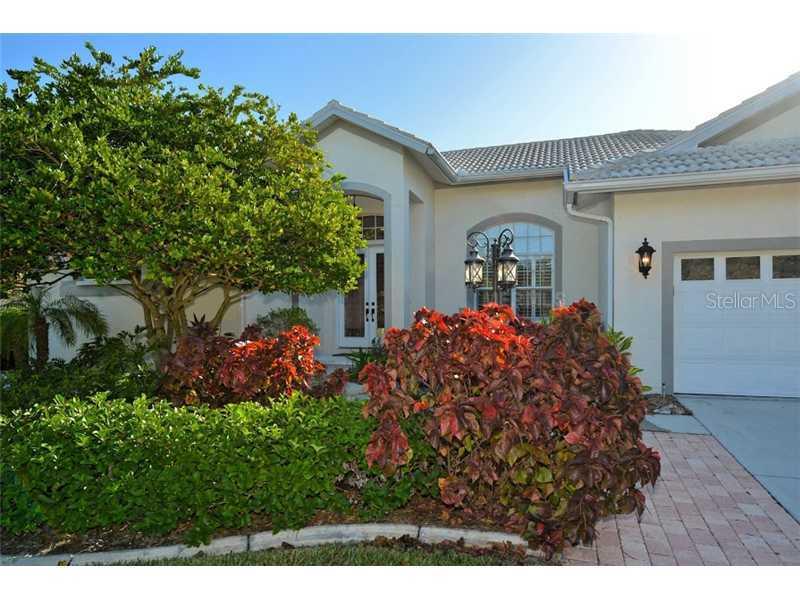 398 Jeanette Ct., Nokomis, FL 34275