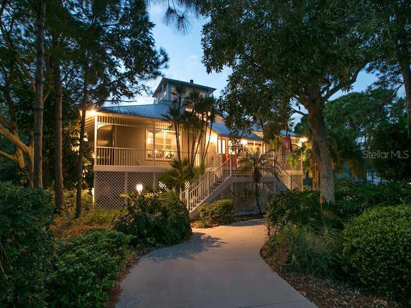 2412 85th St., Bradenton, FL 34209