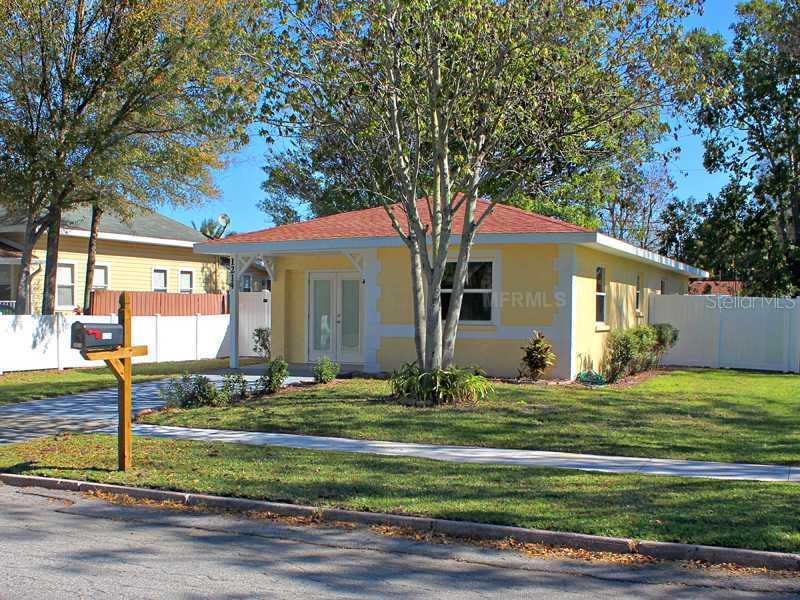 1214 26th Ave., Palmetto, FL 34221