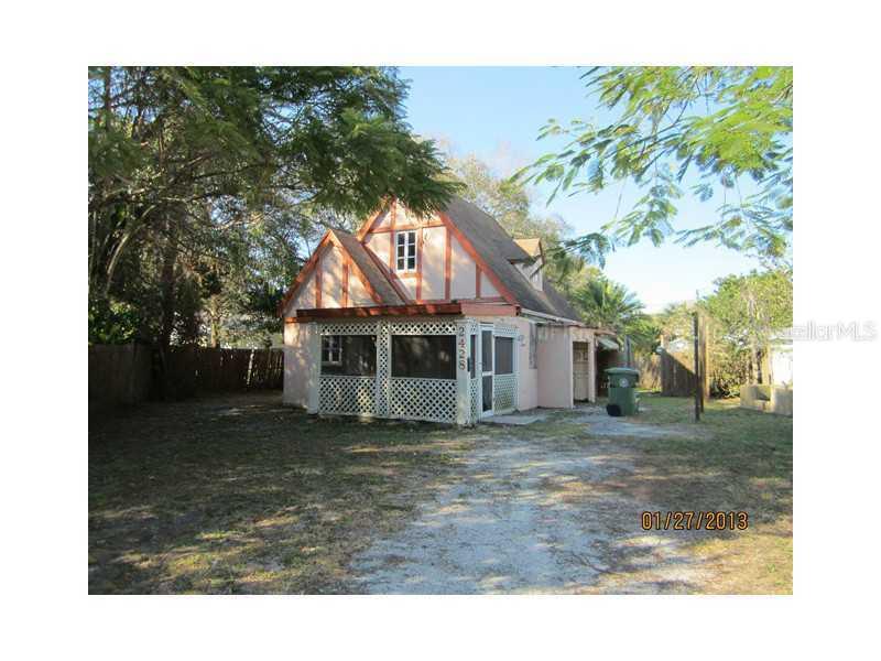 2428 18th Ave., Bradenton, FL 34205