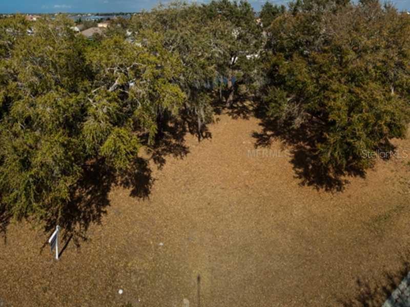 3711 4th Ave., Bradenton, FL 34208