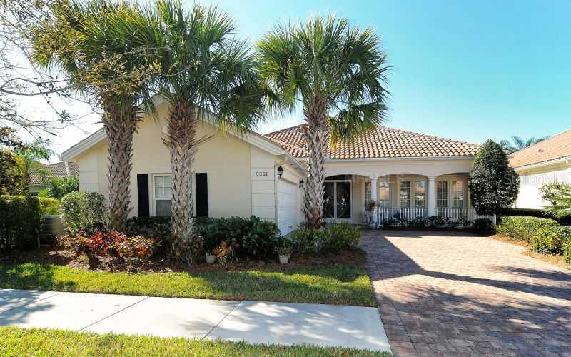 5596 Kosteli Pl., Sarasota, FL 34238