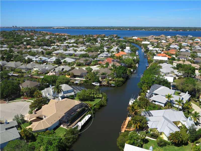 4625 Shark Dr., Bradenton, FL 34208