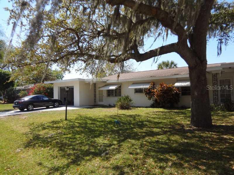 5818 5822  Nutmeg Ave., Sarasota, FL 34231