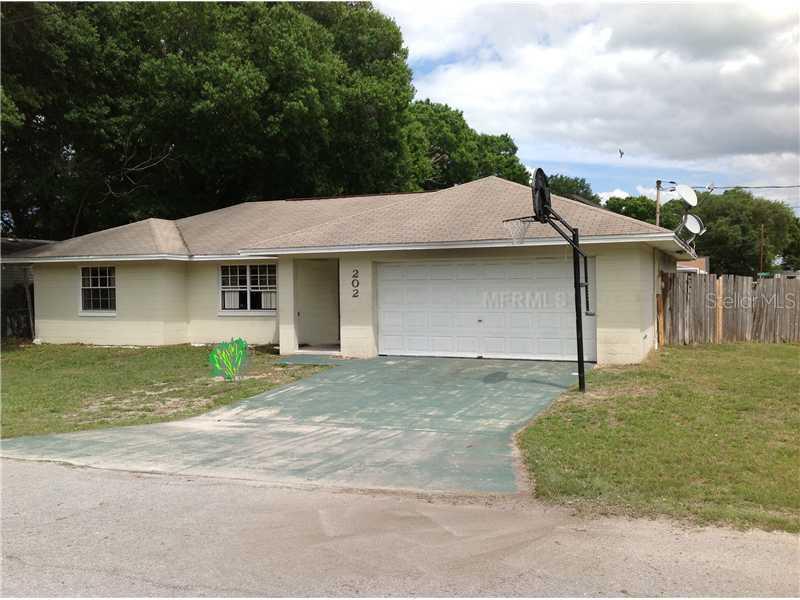202 Canova Dr., Auburndale, FL 33823
