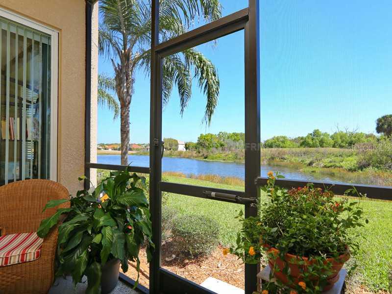 1011 Fairwaycove Ln. #103, Bradenton, FL 34212