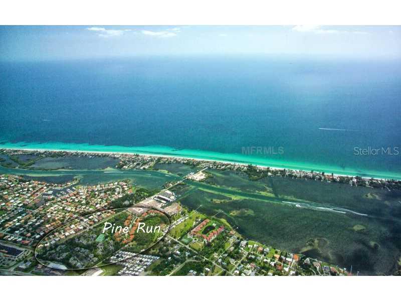 135 Woodland Pl., Osprey, FL 34229