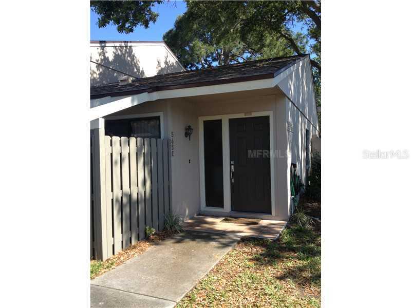 5653 Summer Side Ln. #32-A, Sarasota, FL 34231