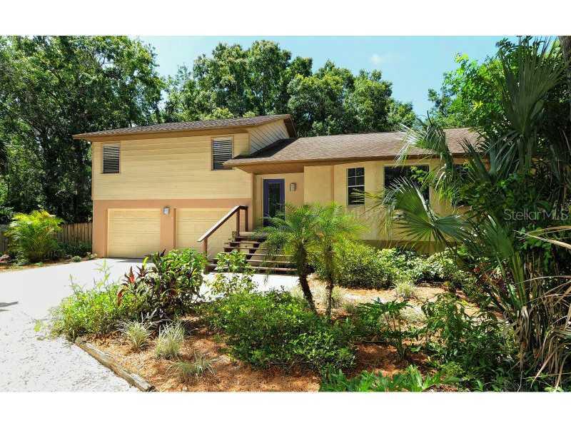 1624 Robbins Rd., Nokomis, FL 34275