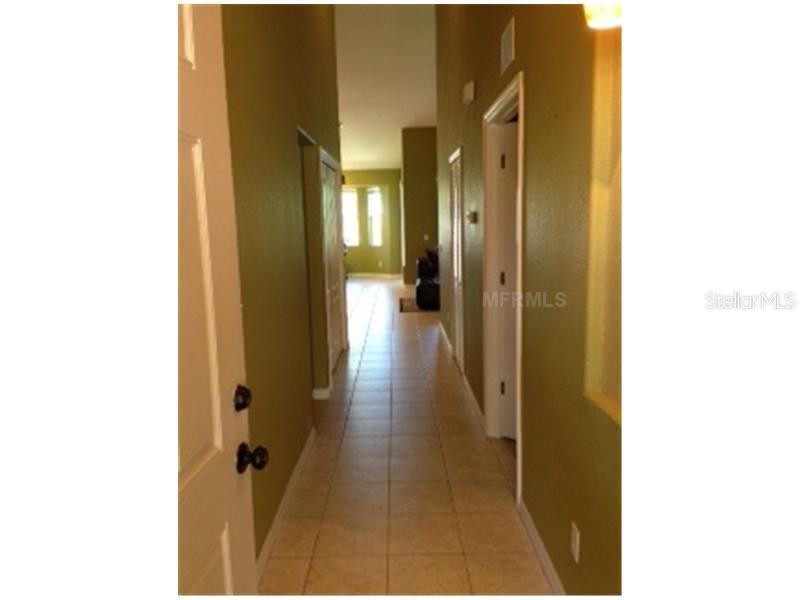 923 Fairwaycove Ln. #205, Bradenton, FL 34212