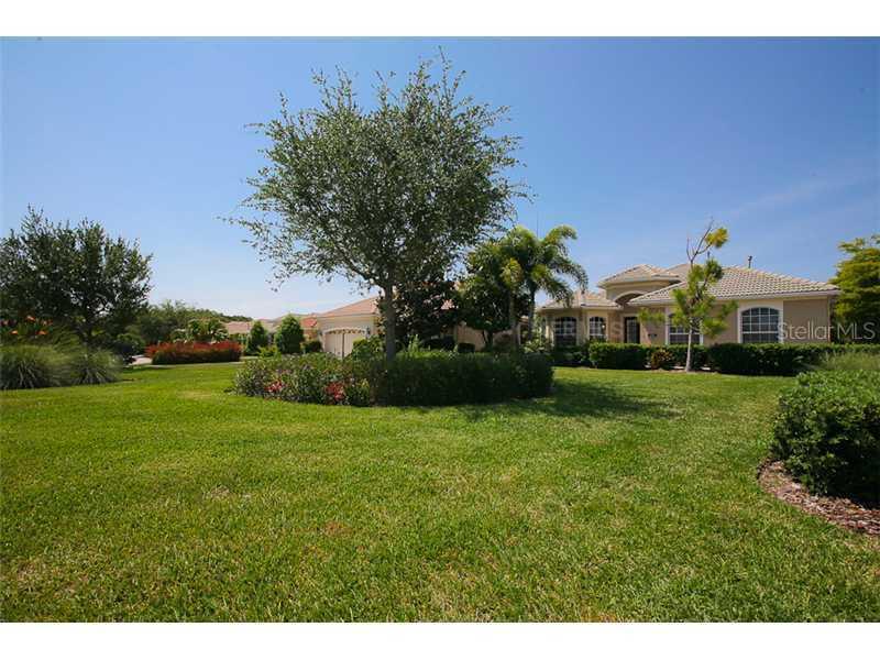 1367 Thornapple Dr., Osprey, FL 34229