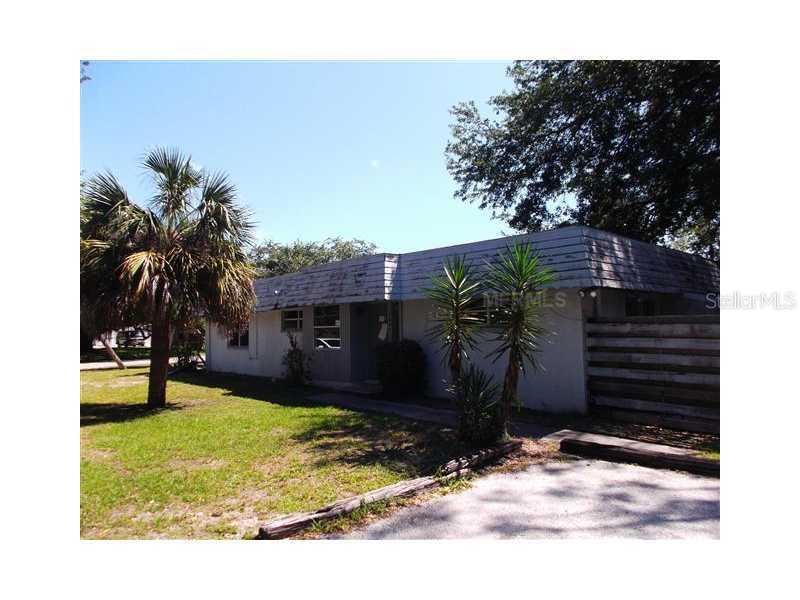 2490 Ixora Ave., Sarasota, FL 34234
