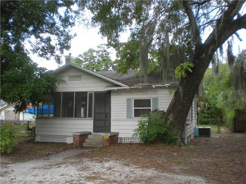 2315 9th Ave., Bradenton, FL 34205
