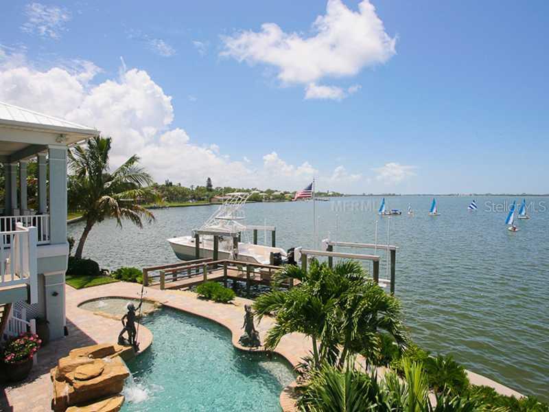 300 Magnolia Ave., Englewood, FL 34223