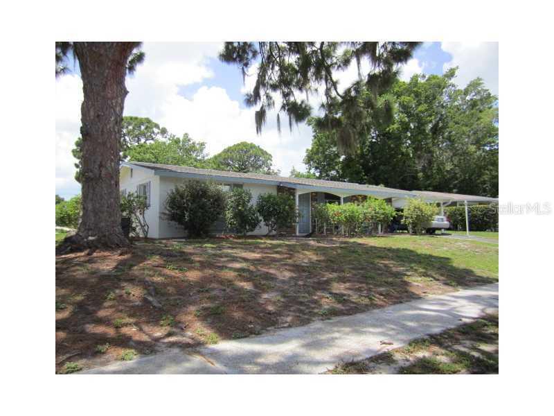 2740 Seaspray St., Sarasota, FL 34231