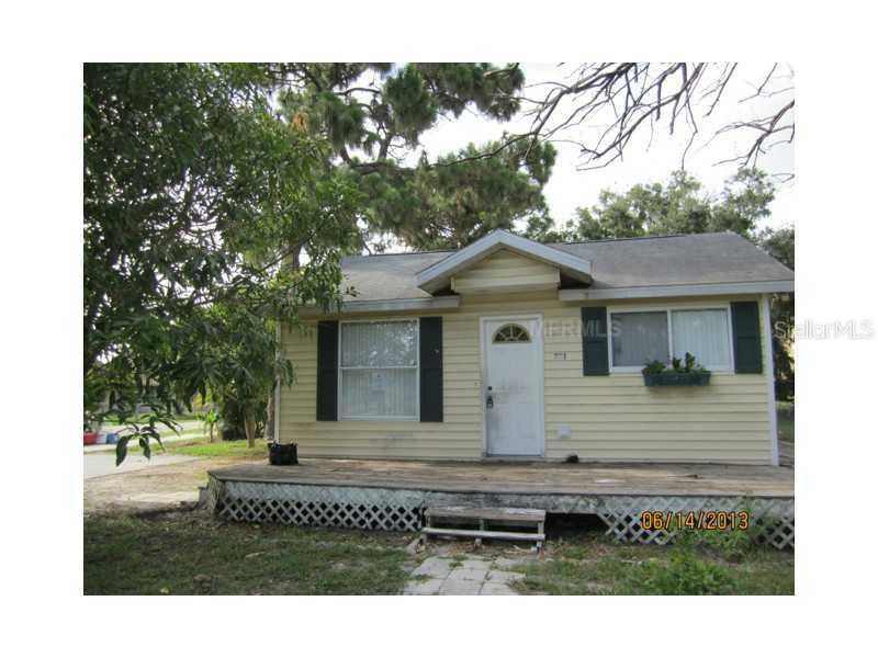 701 37th Avenue Dr., Bradenton, FL 34208