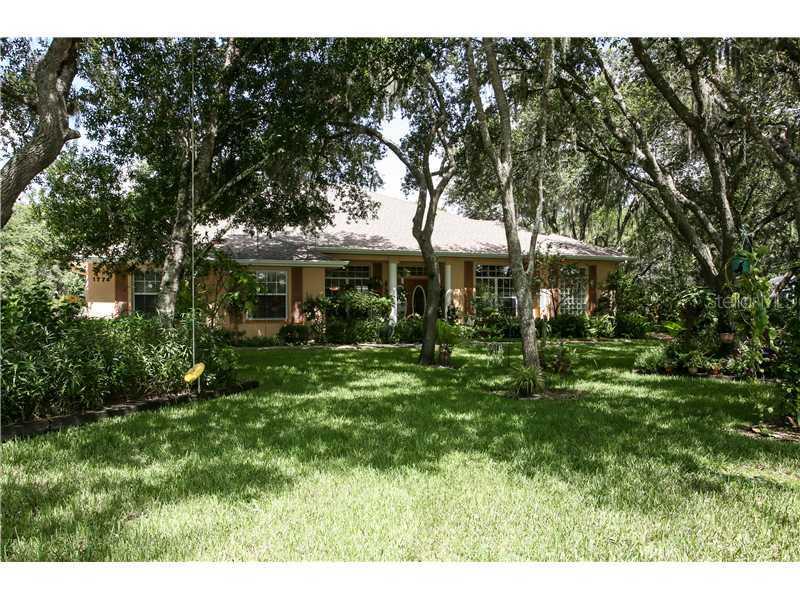 1774 Kingsdown Dr., Sarasota, FL 34240