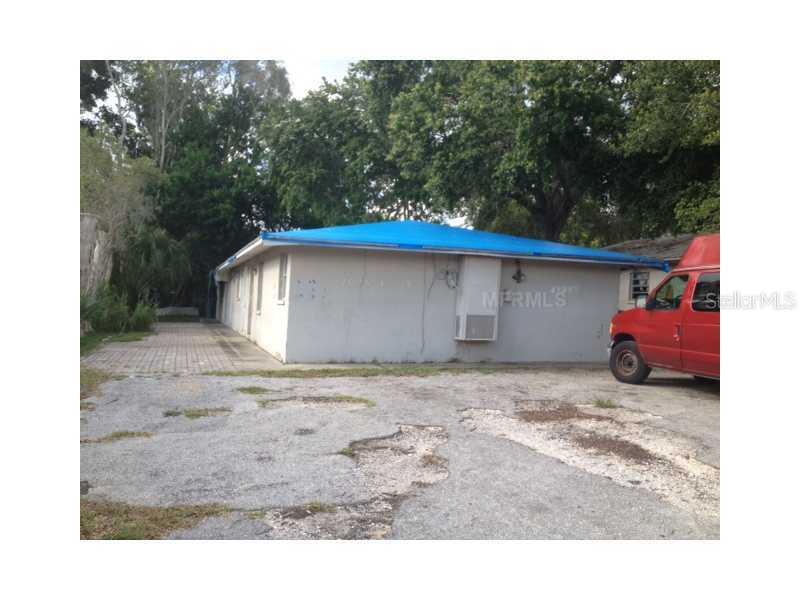 2035 6th St., Sarasota, FL 34237