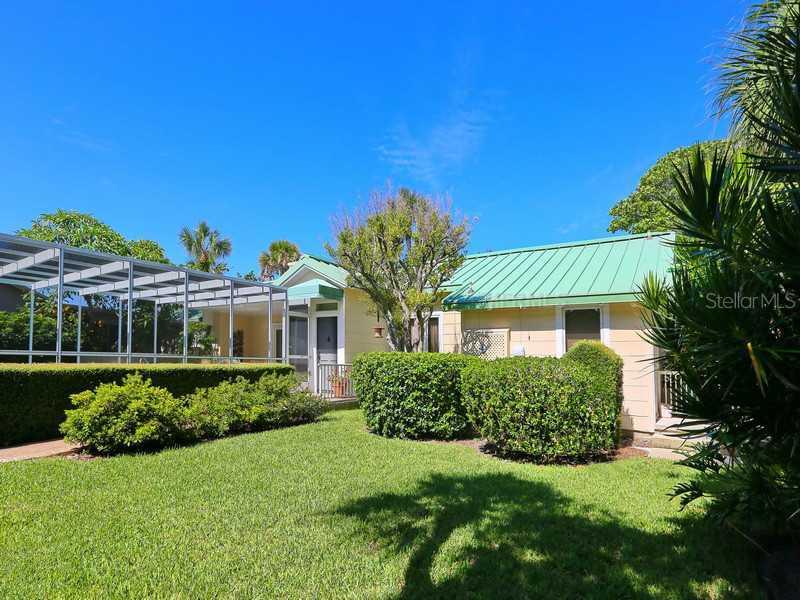 4410 2nd Ave., Holmes Beach, FL 34217