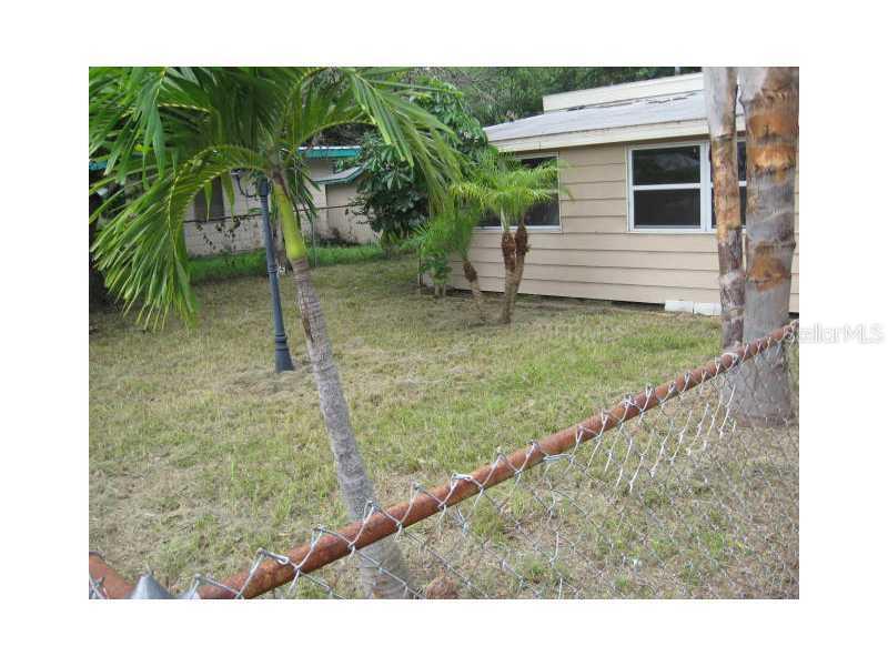 3702 20th St., Bradenton, FL 34205