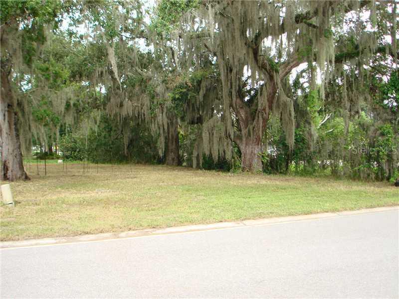 902 38th Ter., Bradenton, FL 34208