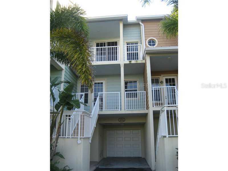3226 Mangrove Point Dr., Ruskin, FL 33570