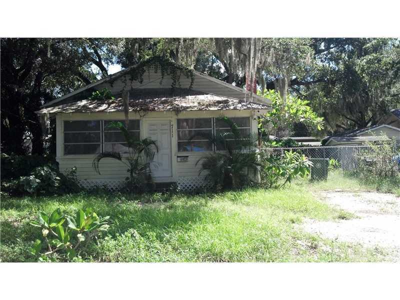 711 E 12th St., Bradenton, FL 34208