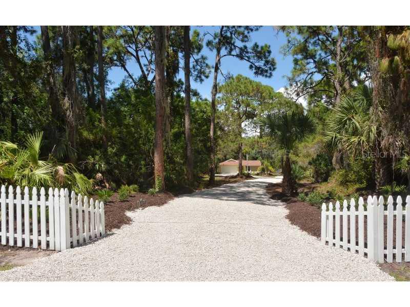 1130 Manasota Beach Rd, Englewood, FL 34223