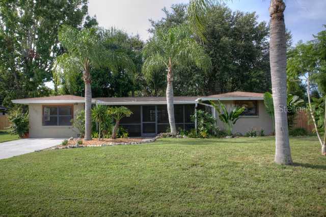 2130 Pine Ter., Sarasota, FL 34231