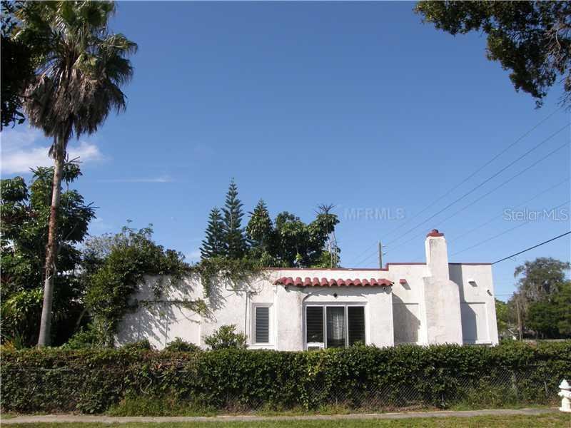 2858 Bahia Vista St., Sarasota, FL 34239