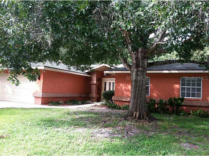 7220 8th Ave., Bradenton, FL 34209