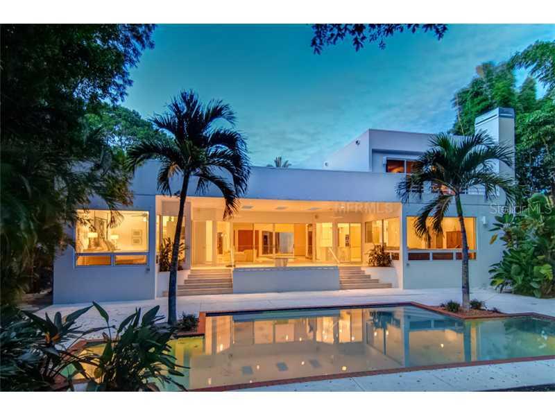 1414 N Lakeshore Dr., Sarasota, FL 34231