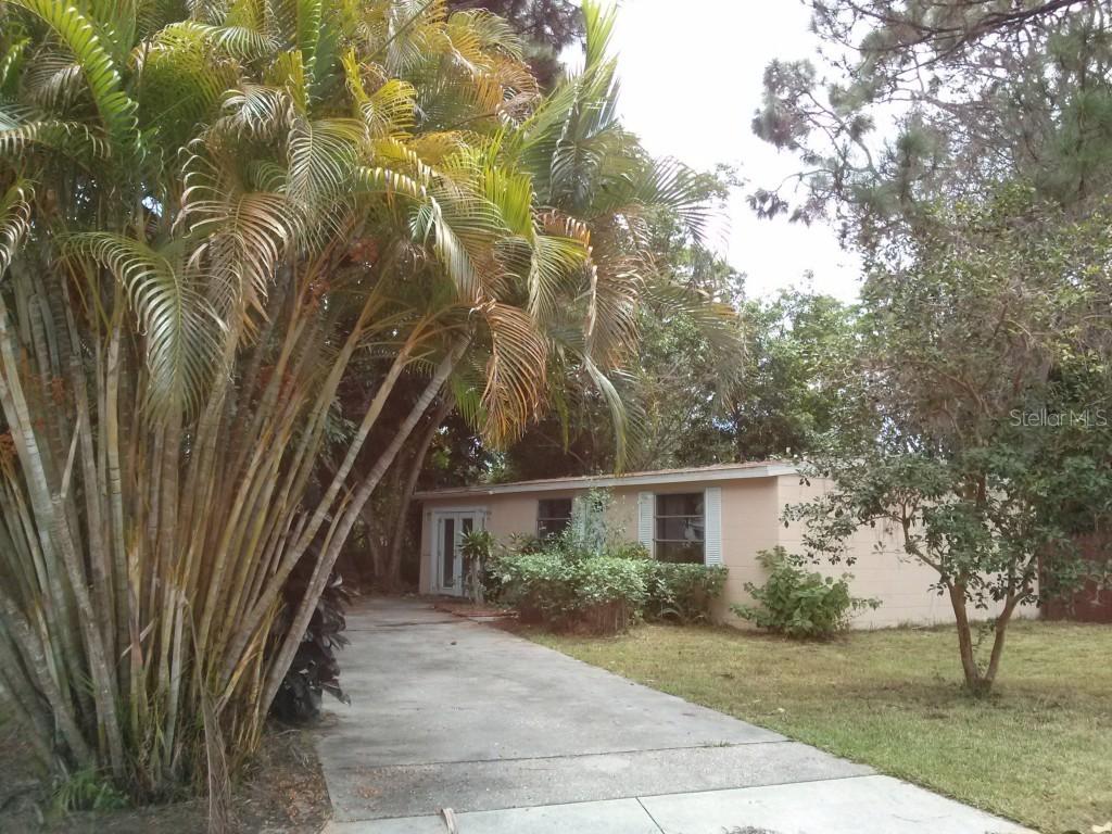 1575 Phillip Pl., Englewood, FL 34223