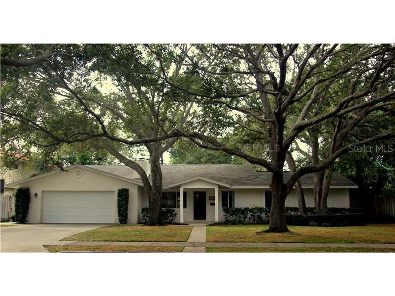 1742 North Dr., Sarasota, FL 34239