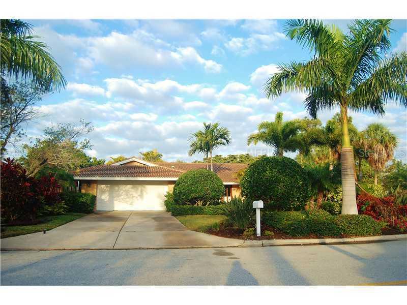 526 Bird Key Dr., Sarasota, FL 34236