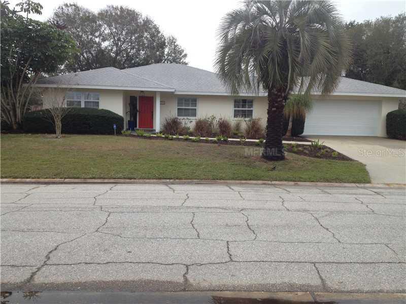 3239 Elmore Pl., Sarasota, FL 34239