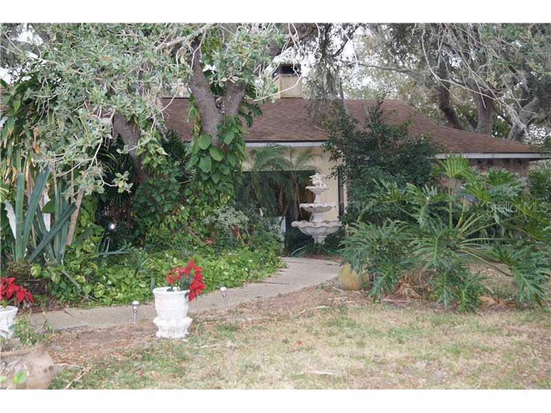 2415 River Ridge Dr., Sarasota, FL 34239