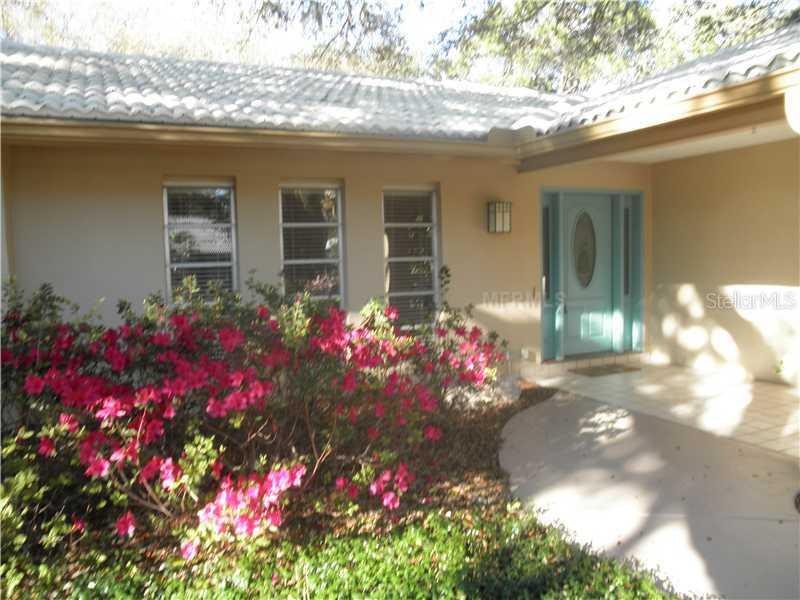 1811 Riviera Cir., Sarasota, FL 34232