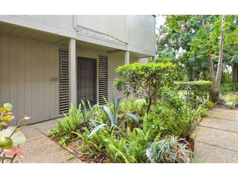 303 Pine Run Dr., Osprey, FL 34229