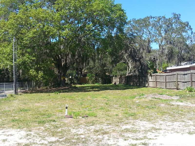 2622 5th St., Bradenton, FL 34208