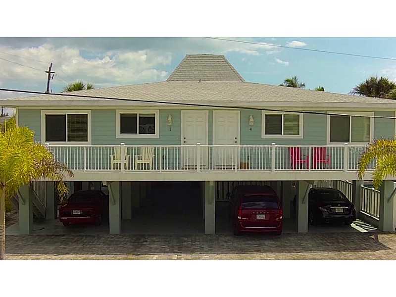 3302 6th Ave. #1, Holmes Beach, FL 34217