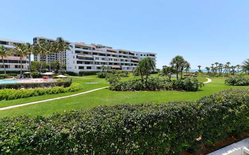 1485 Gulf Of Mexico Dr. #102, Longboat Key, FL 34228
